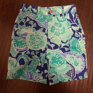 2T Lilly Pulitzer shorts